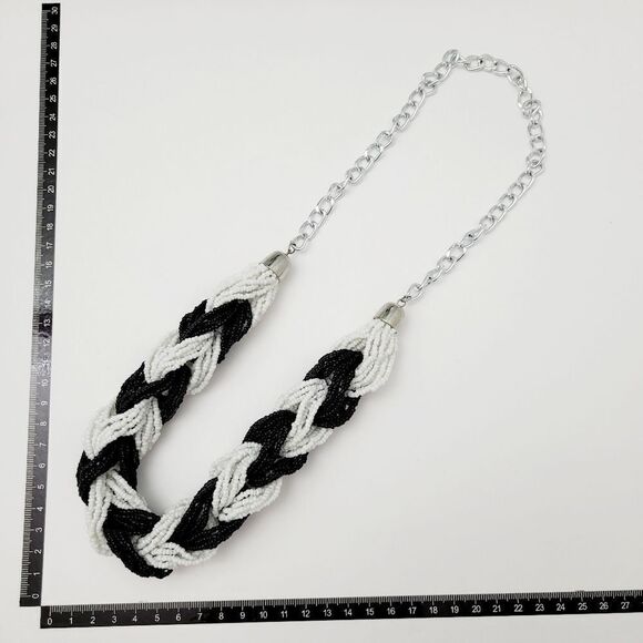 2/$20 Vintage 90s Black & White Cable Twist Silver Tone Necklace - Picture 8 of 9